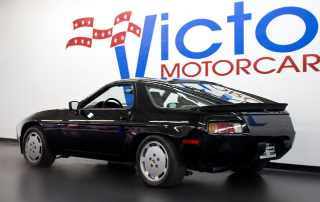 1984 Porsche 928 S Coupe 2-Door - photo 5