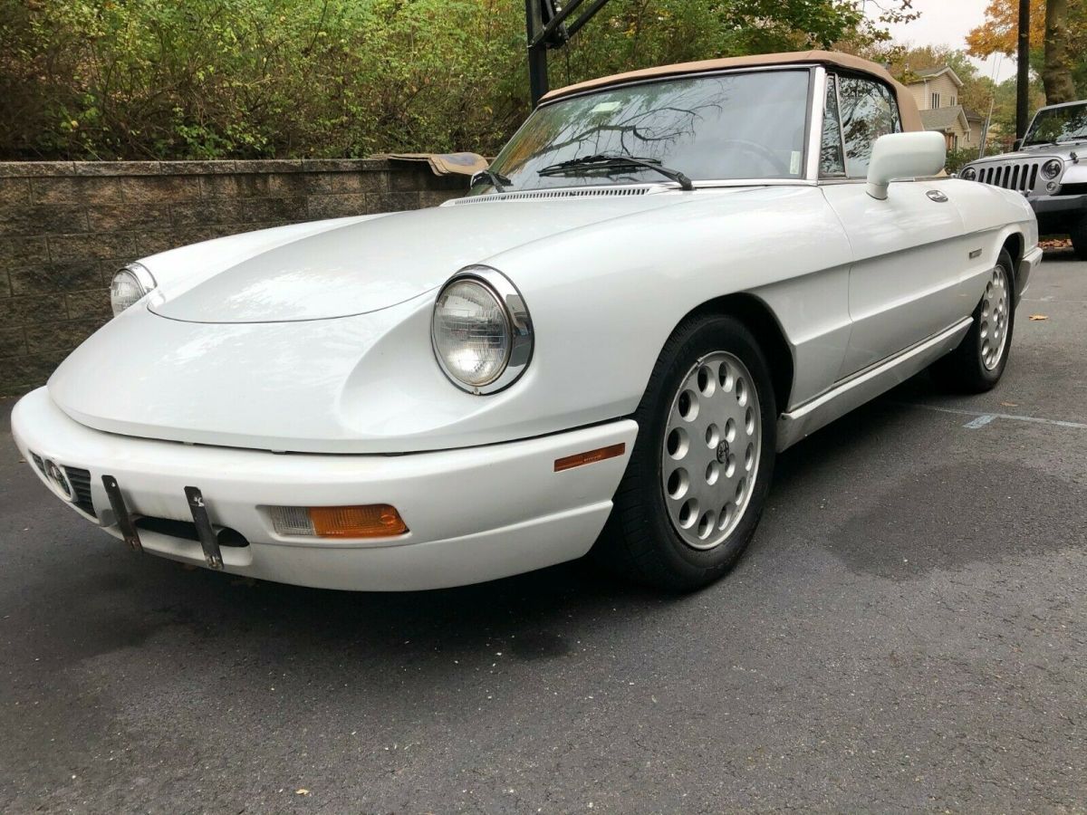 One owner 29 years Alfa Spider Veloce Arctic White/ Palomino interior - 83K mile 1991 Alfa Romeo Spider