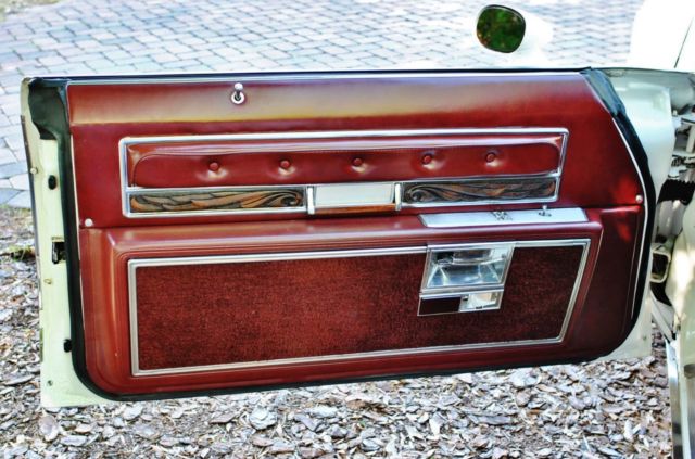 1976 Buick Electra Landau Limited Edition Believed 60k Original Miles - photo 6