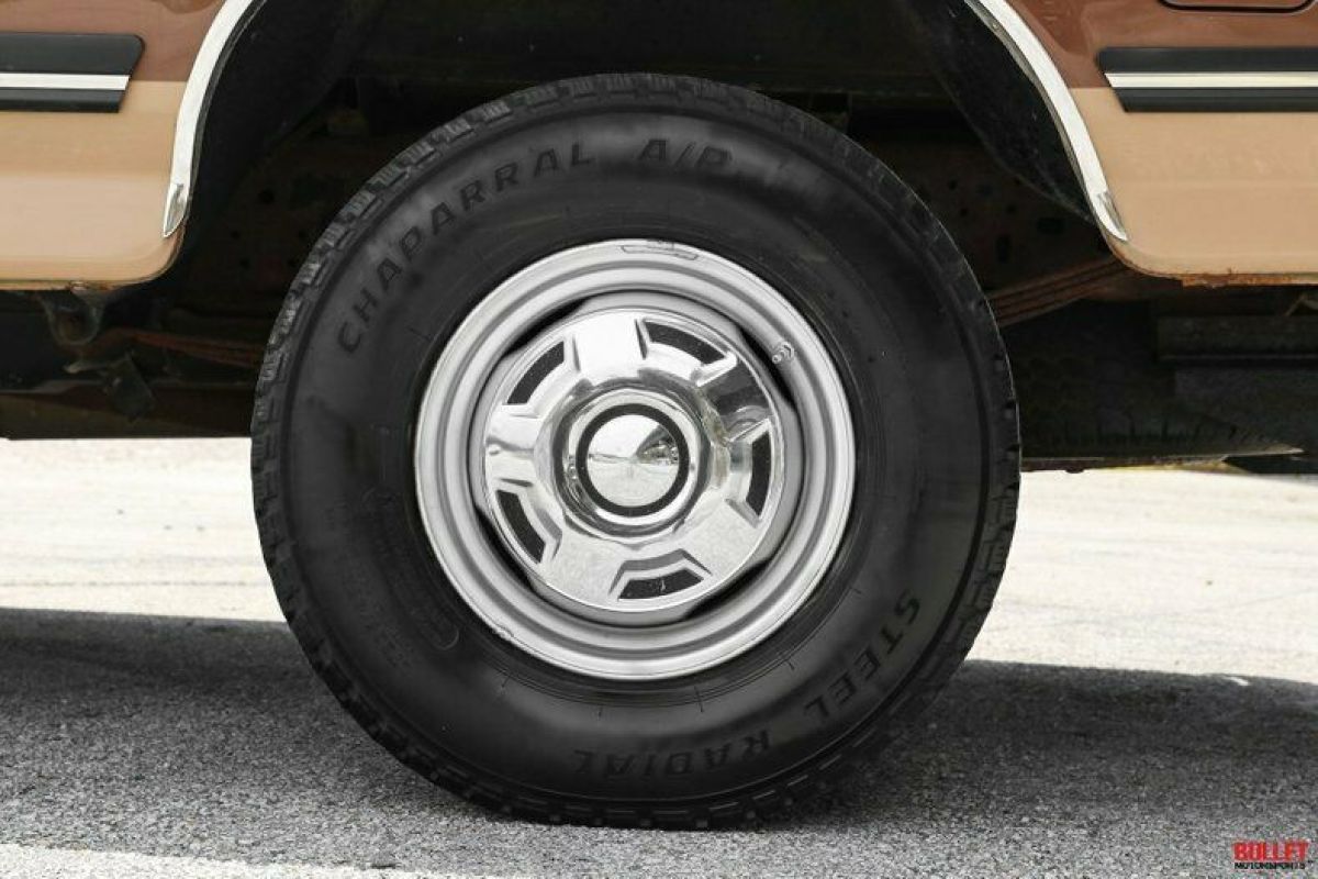 1989 Ford F250 - photo 9