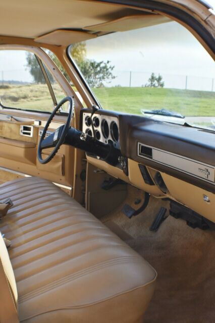 1983 Chevrolet Suburban Silverado 20 - photo 13