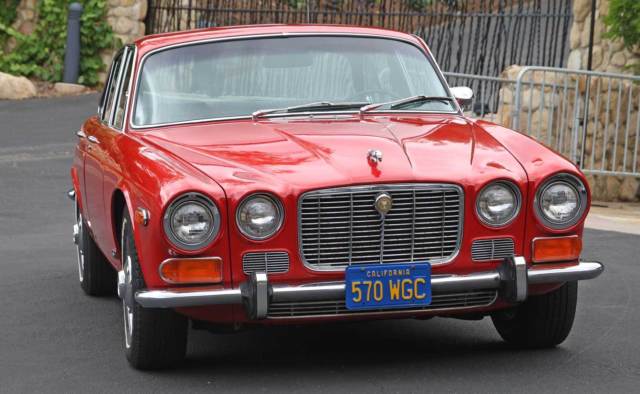 1973 Jaguar XJ6 - photo 2