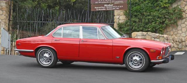1973 Jaguar XJ6 - photo 4