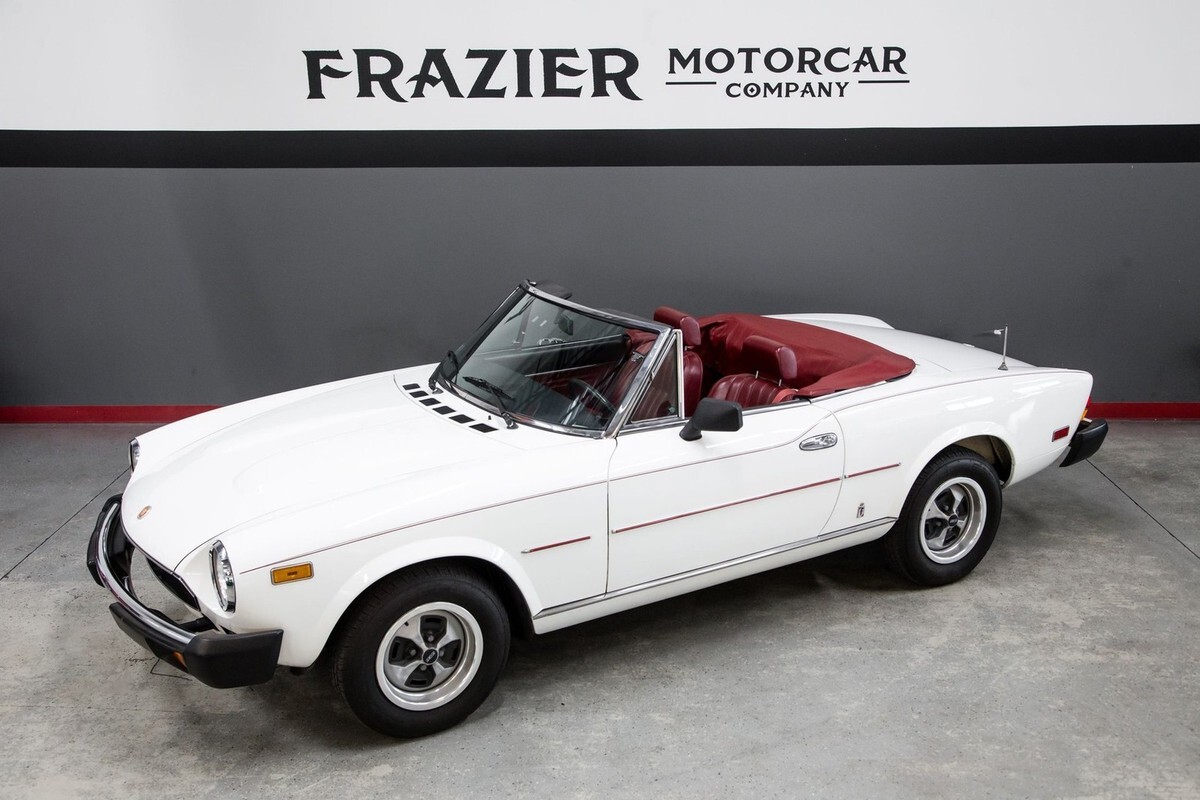 1979 Fiat ONE OWNER SPIDER 2000 - photo 2