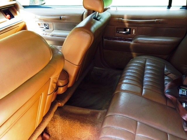 1994 Lincoln Town Car Executive - photo 9