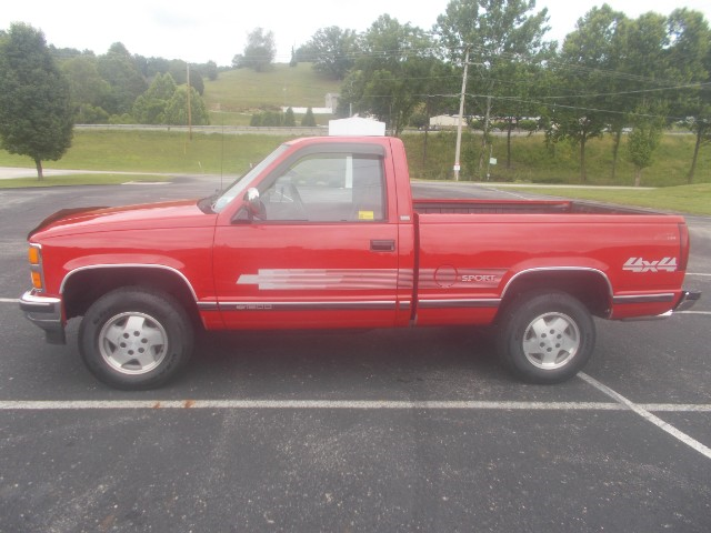 1992 Chevrolet C/K Pickup 1500 SILVARADO - photo 2