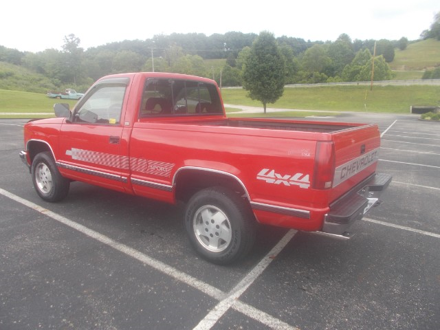1992 Chevrolet C/K Pickup 1500 SILVARADO - photo 3