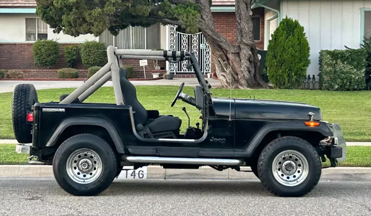 ONE OWNER laredo all original rust free straight 6 5 speed cj7 pics n video 1989 Jeep Wrangler LAREDO ONE OWNER cj7