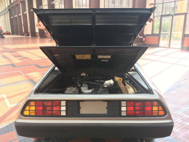 1983 DeLorean DMC 12 - photo 3