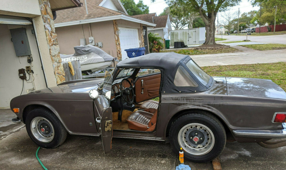 1972 Triumph TR-6 - photo 2