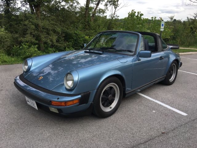 One owner Original Paint Porsche 911 1985 Porsche 911 Carrera Targa