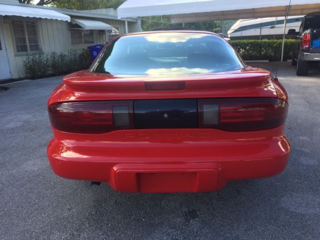 1994 Pontiac Firebird 2 Door - T-Top - Hatchback Coupe - photo 6