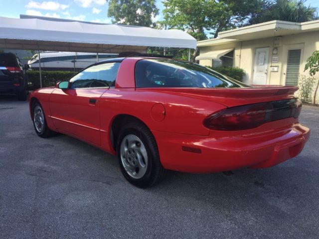 1994 Pontiac Firebird 2 Door - T-Top - Hatchback Coupe - photo 7