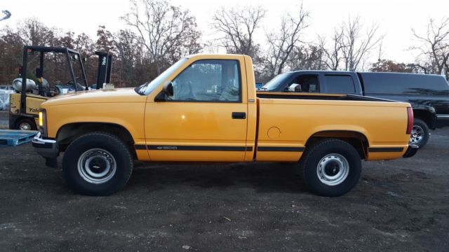 1992 Chevrolet C/K Pickup 1500 Cheyenne - photo 3
