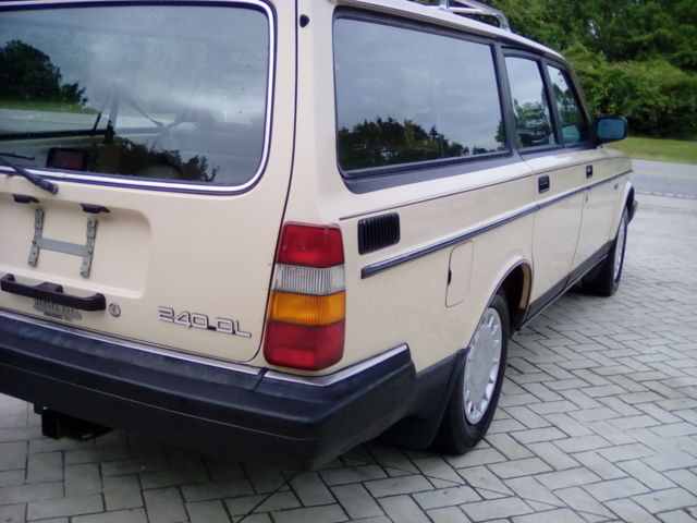 1989 Volvo 240 - photo 3