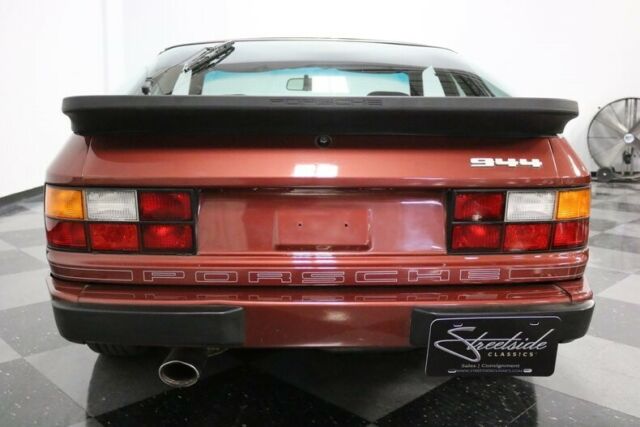 1985 Porsche 944 -- - photo 12