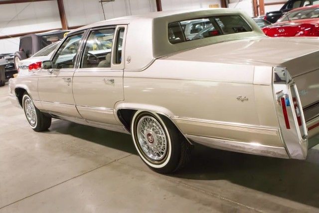 1991 Cadillac Brougham - photo 3