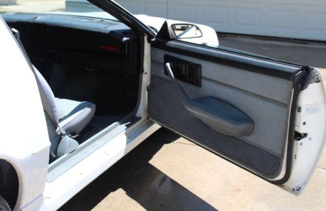 1988 Chevrolet Camaro Z28 IROC Z - photo 9