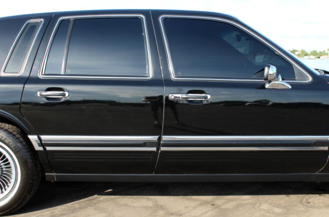 1990 Lincoln Town Car - photo 5