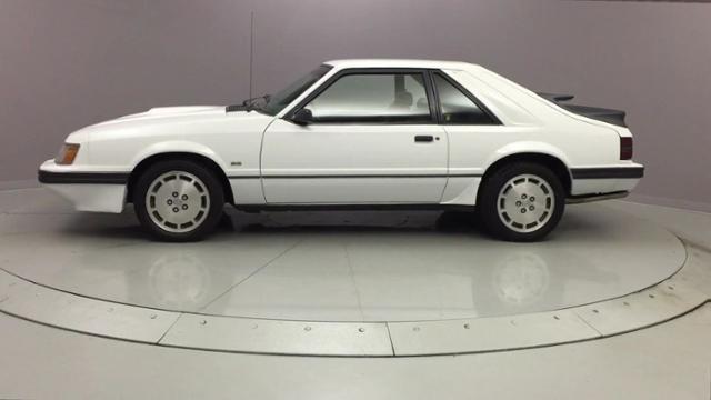 1986 Ford Mustang SVO - photo 2