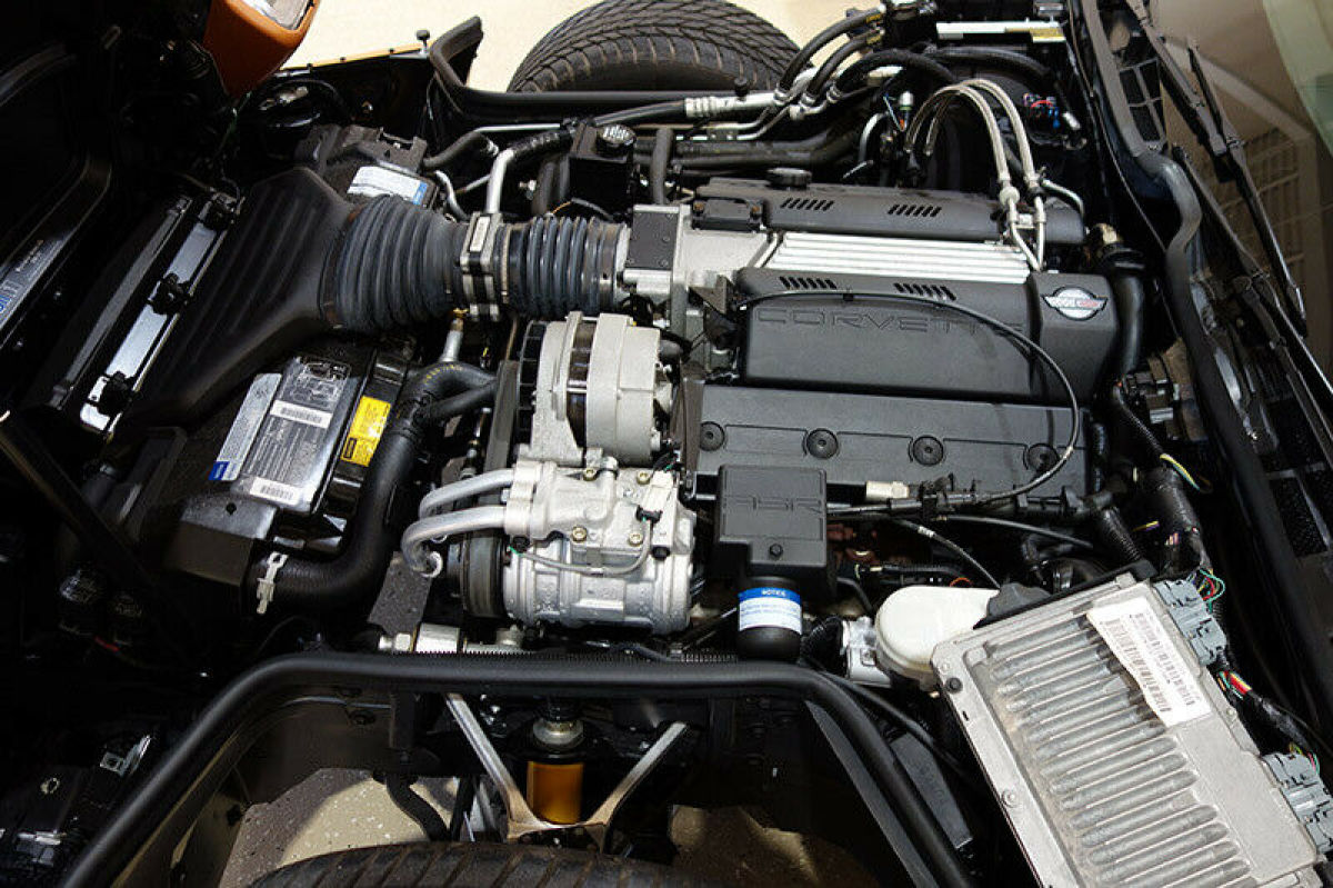 1994 Chevrolet Corvette Convertible BRAND NEW 111 Actual Documented Miles! - photo 10