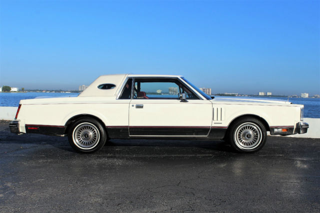 1983 Lincoln Mark Series Mark VI Coupe - photo 2