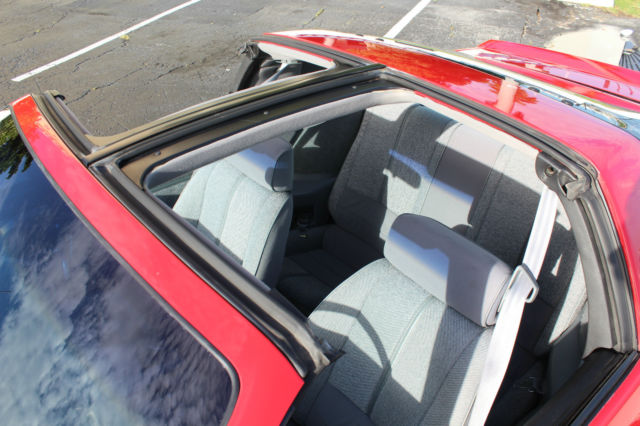 1988 Chevrolet Camaro 2-Dr Coupe - photo 13