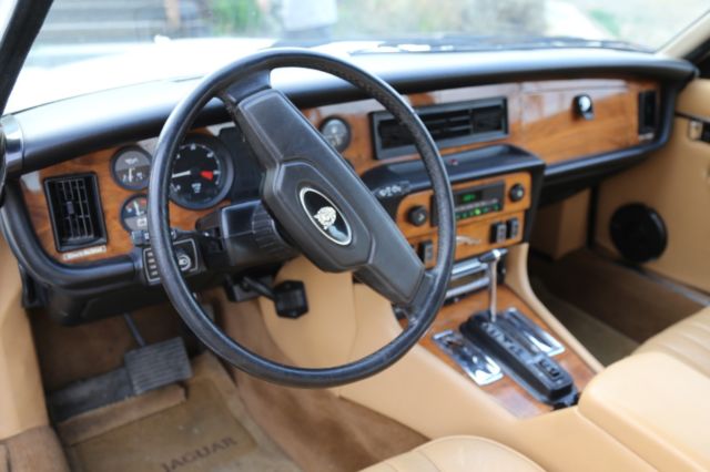1986 Jaguar XJ6 4 door sedan - photo 4