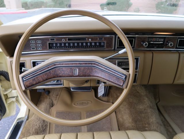 1976 Lincoln Town Car Town Coupe - photo 13