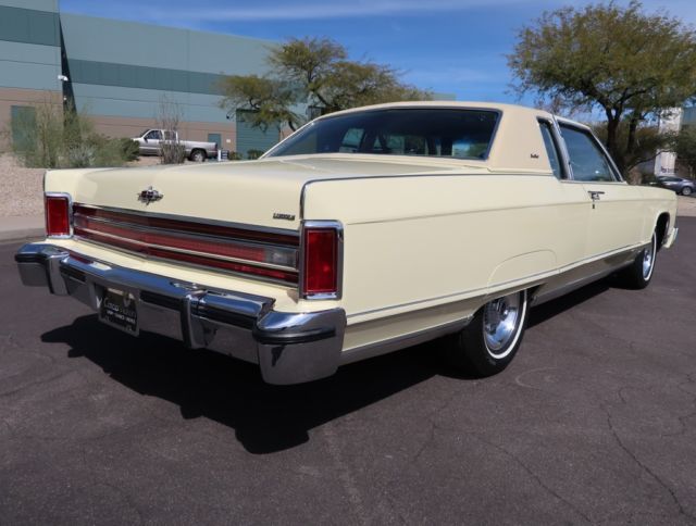 1976 Lincoln Town Car Town Coupe - photo 5