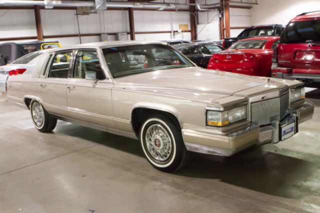 1991 Cadillac Brougham 4dr Sedan - photo 7
