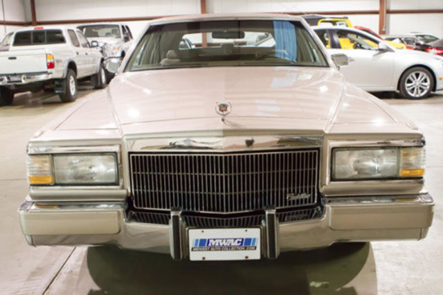 1991 Cadillac Brougham 4dr Sedan - photo 8