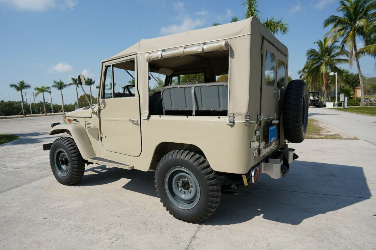 1972 Toyota Land Cruiser FJ40 - photo 3