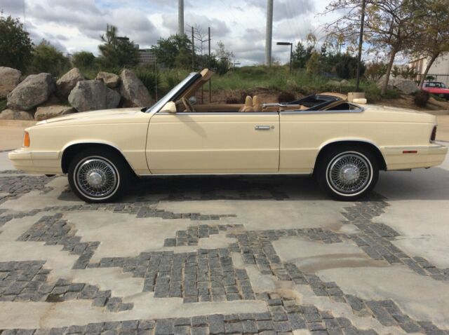 1986 Dodge 600 Convertible - photo 10