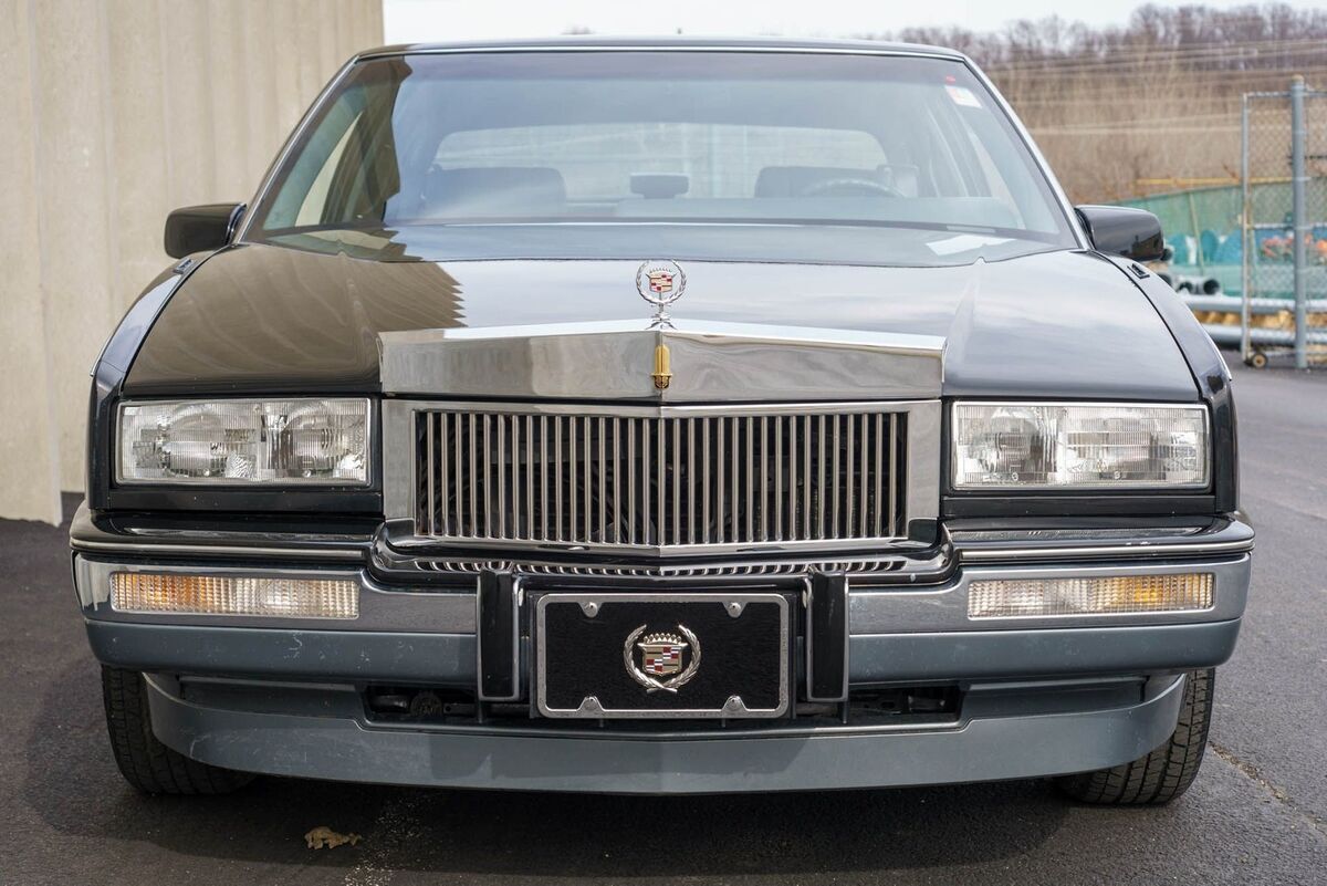 1989 Cadillac Eldorado Biarritz Coupe - photo 2