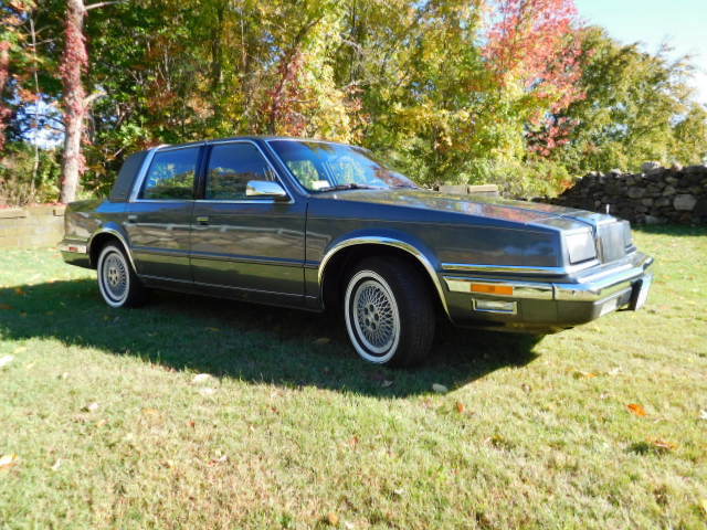 1989 Chrysler New Yorker 4 Door Sedan - photo 4