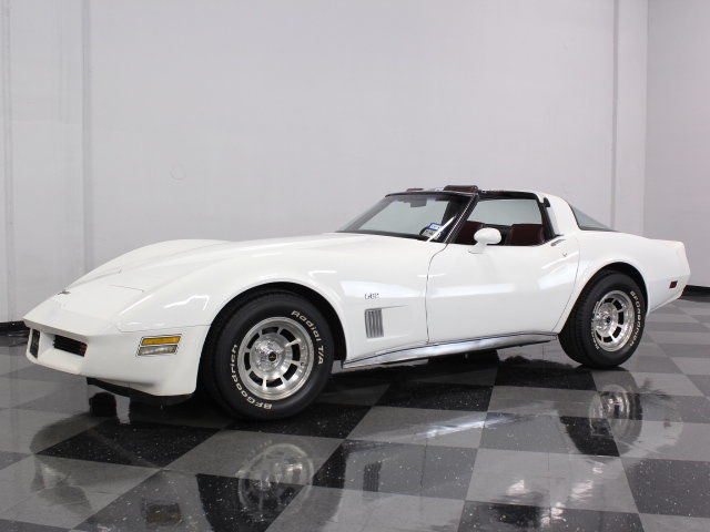 ONLY 26K MILES, #'S MATCHING L-82 MOTOR, ORIGINAL BUILDSHEET, VERY CELAN C3! 1980 Chevrolet Corvette
