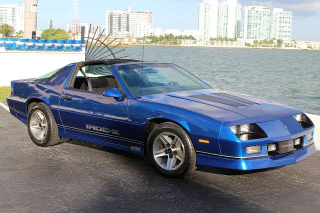 ONLY 29K ACTUAL 1 OWNER MILES RARE BRIGHT BLUE OVER BLACK INTERIOR T-TOPS ALPINE 1986 Chevrolet Camaro IROC Z28