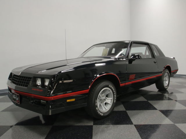 ONLY 2K ORIGINAL MILES, TWO OWNER CAR, WINDOW STICKER STILL IN PLACE, SMELLS NEW 1987 Chevrolet Monte Carlo