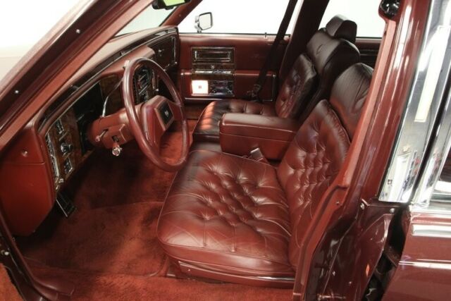 1990 Cadillac Brougham 5.7 - photo 5