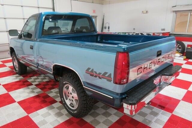 1992 Chevrolet Silverado 1500 Silverado, Loaded - photo 2