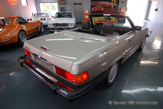 1989 Mercedes-Benz SL-Class R107 560SL - photo 6