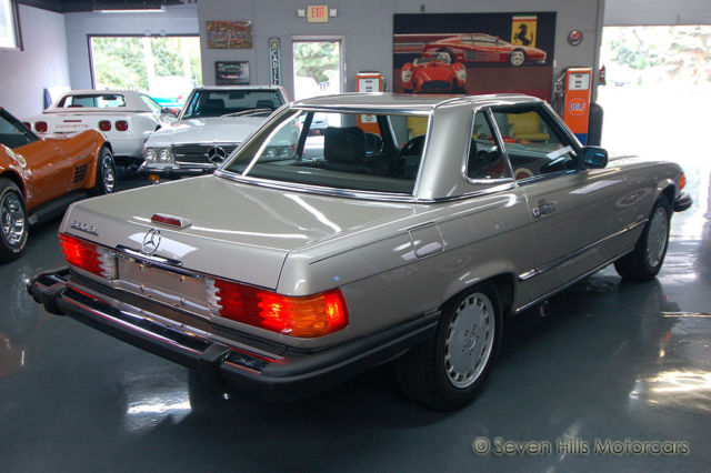 1989 Mercedes-Benz SL-Class R107 560SL - photo 7