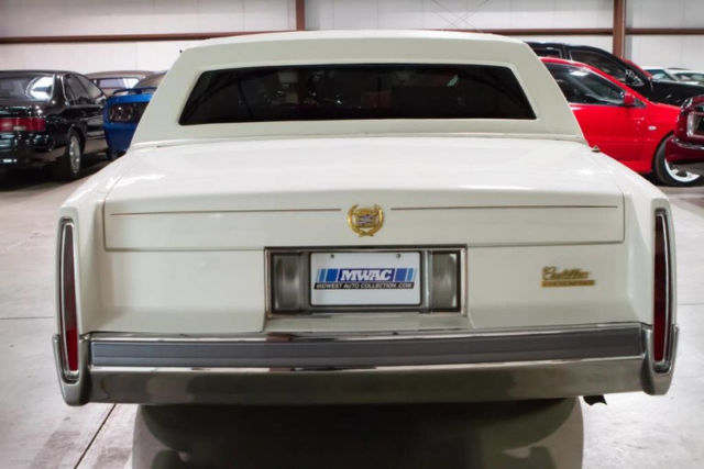 1990 Cadillac DeVille 4dr Sedan - photo 4