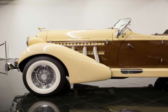 1936 Cord 876 Boattail Phaeton Replica by CCC -- - photo 7