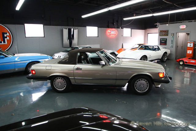 1989 Mercedes-Benz SL-Class 560SL - photo 4