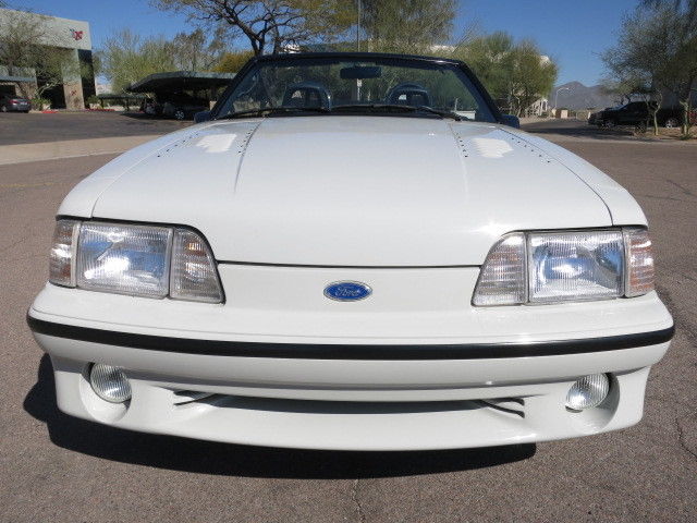 1987 Ford Mustang GT Convertible - photo 2