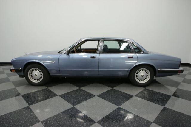 1988 Jaguar XJ6 - photo 2
