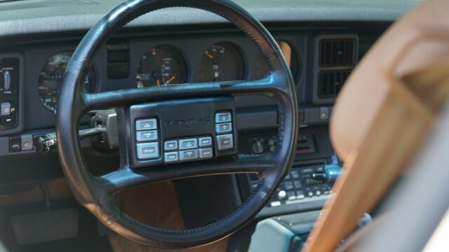 1989 Pontiac Trans Am Turbo Pace Car - photo 11