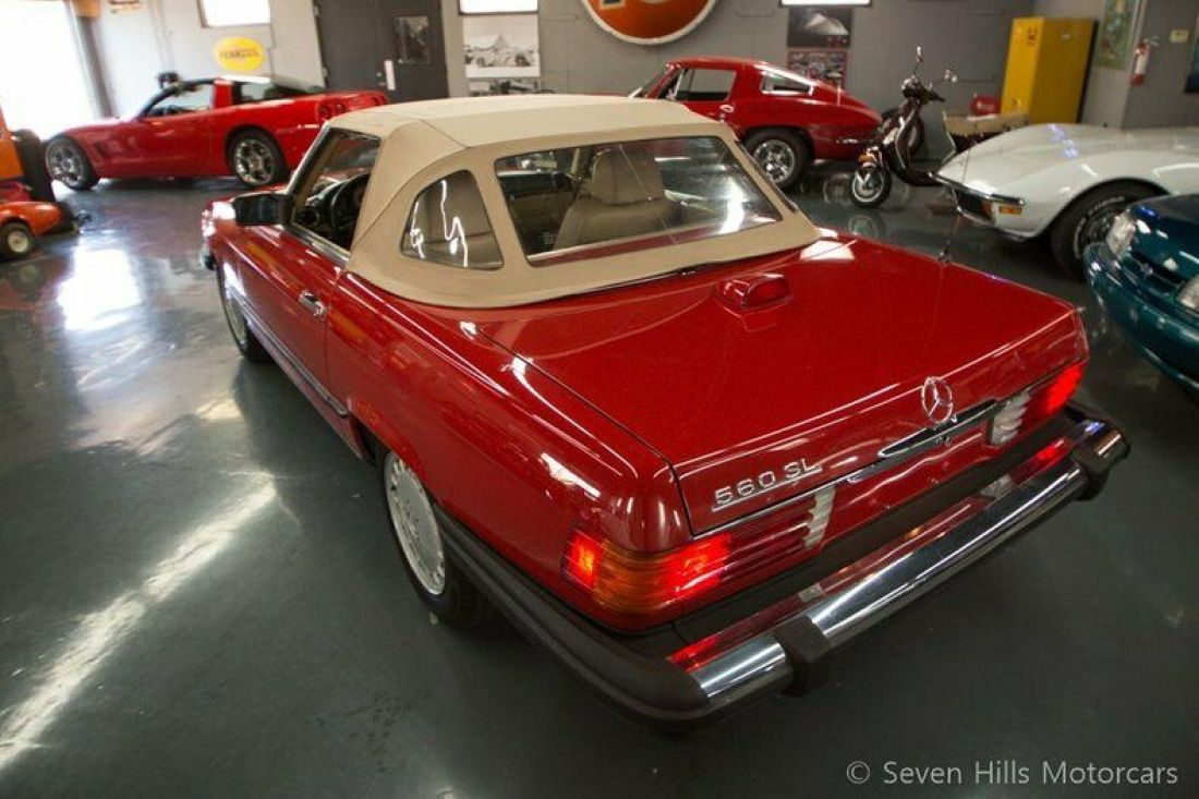 1987 Mercedes-Benz SL-Class 560 SL, Both Tops - photo 10